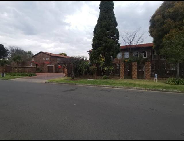 2 BEDROOM DUPLEX FOR SALE IN DAYANGLEN